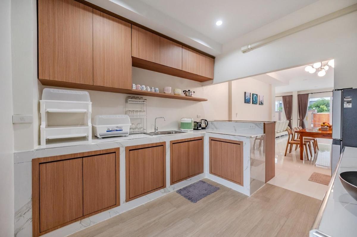 Sea Eagle Triple House 7 Bedrooms In Aonang